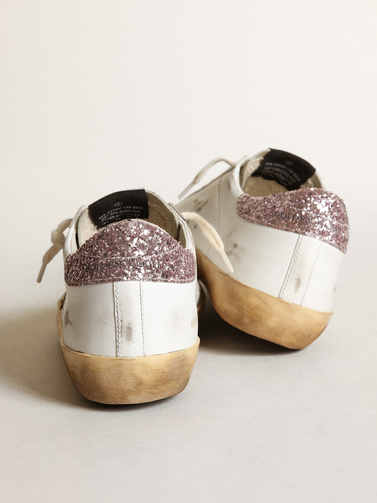 Super-Star with a tan star and pink glitter heel tab - Golden Goose Women