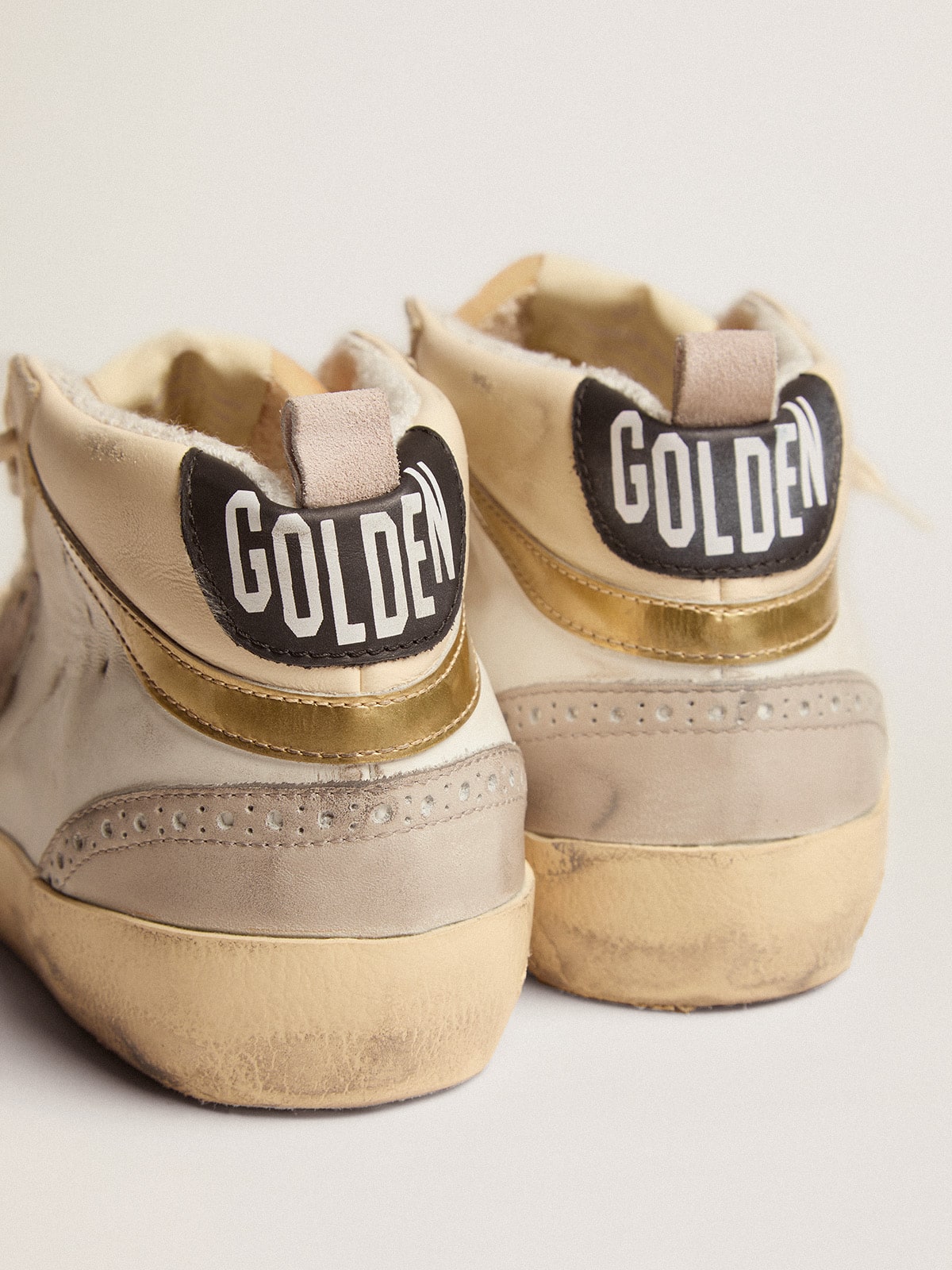 Women's Mid Star with star in light gray suede and gold flash - Golden Goose Women
