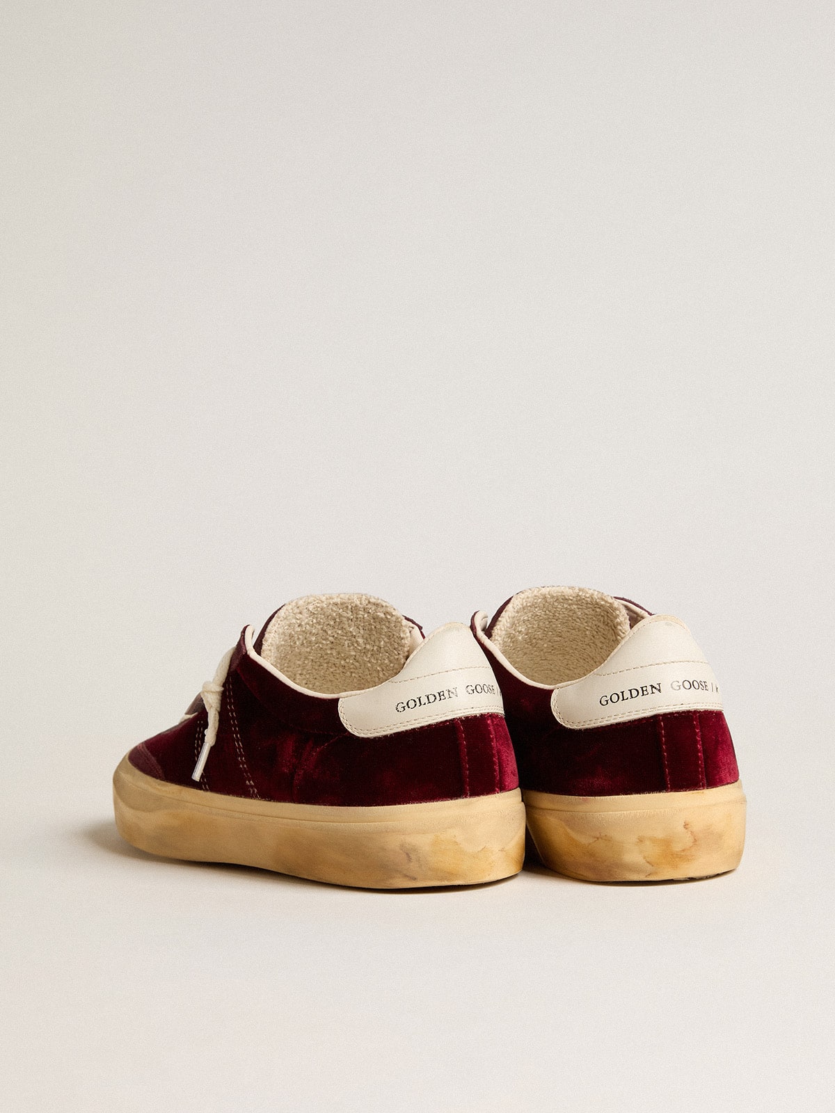 Soul Star in burgundy velvet with white leather heel tab - Golden Goose Women