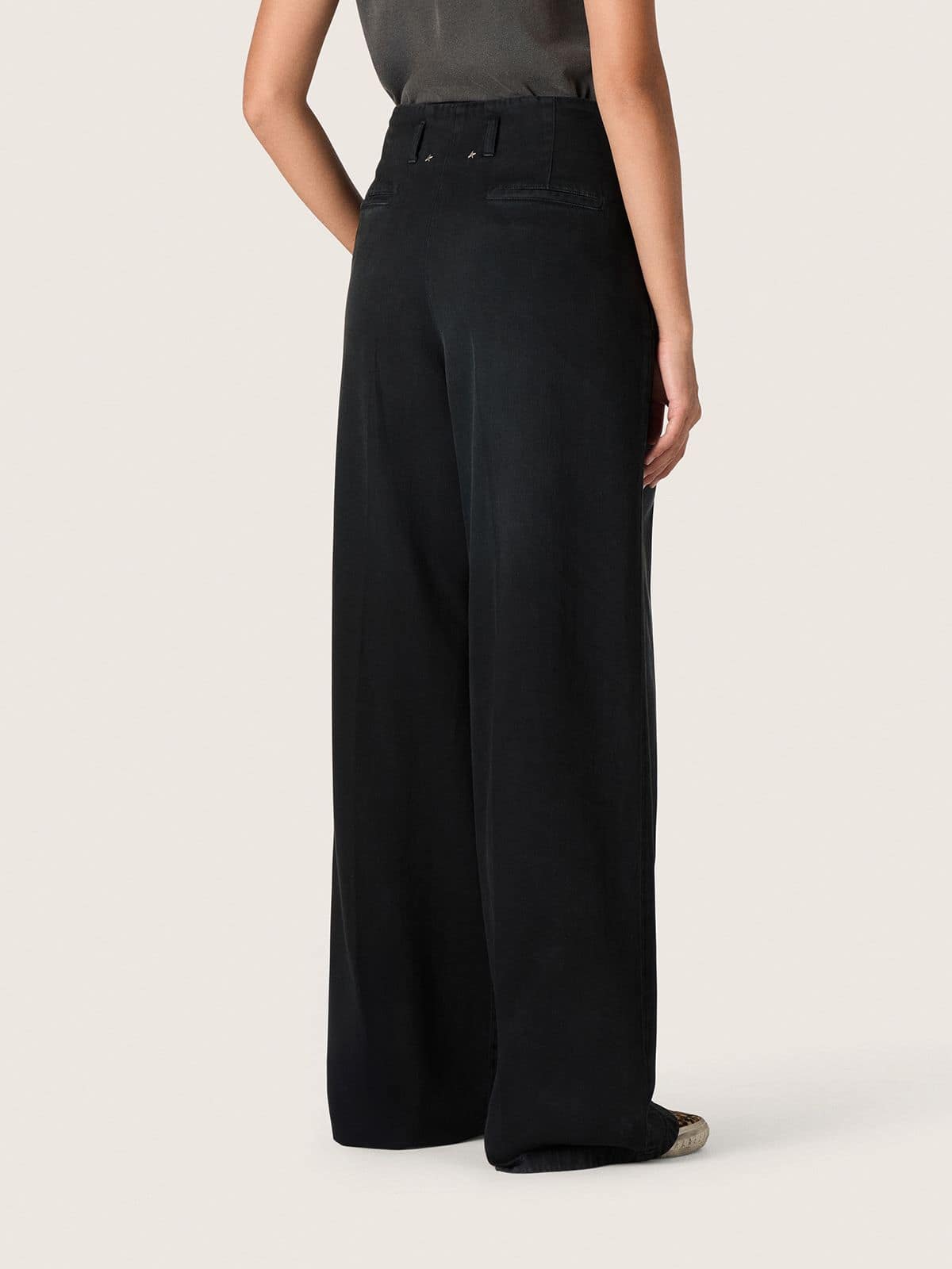Women's pants in black cotton denim with a lived-in treatment - Golden Goose Women