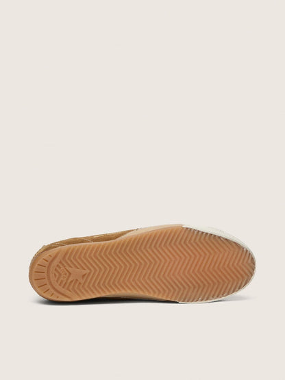 Women's True-Star in tobacco-colored suede with white star and platinum heel tab - Golden Goose Women