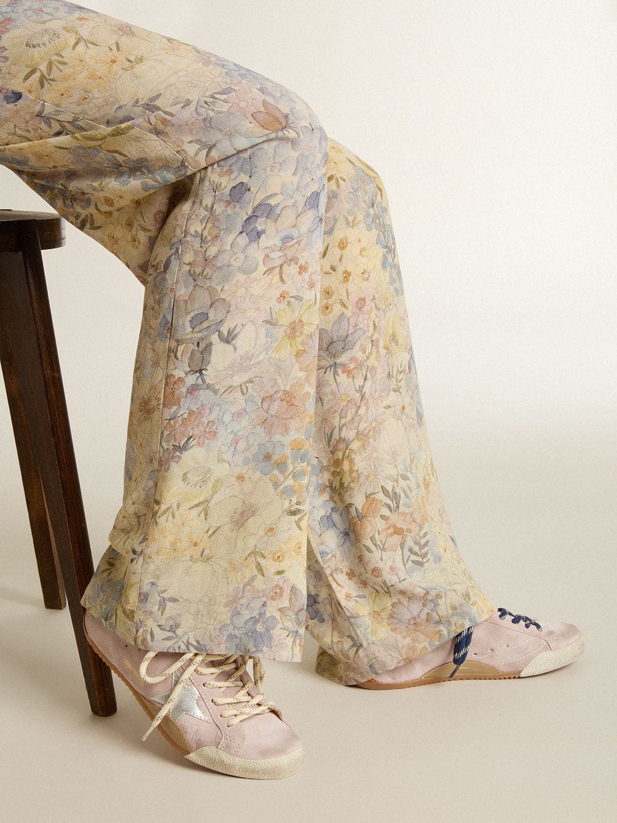 Women's True-Star in pastel pink suede with silver star and heel tab - Golden Goose Women