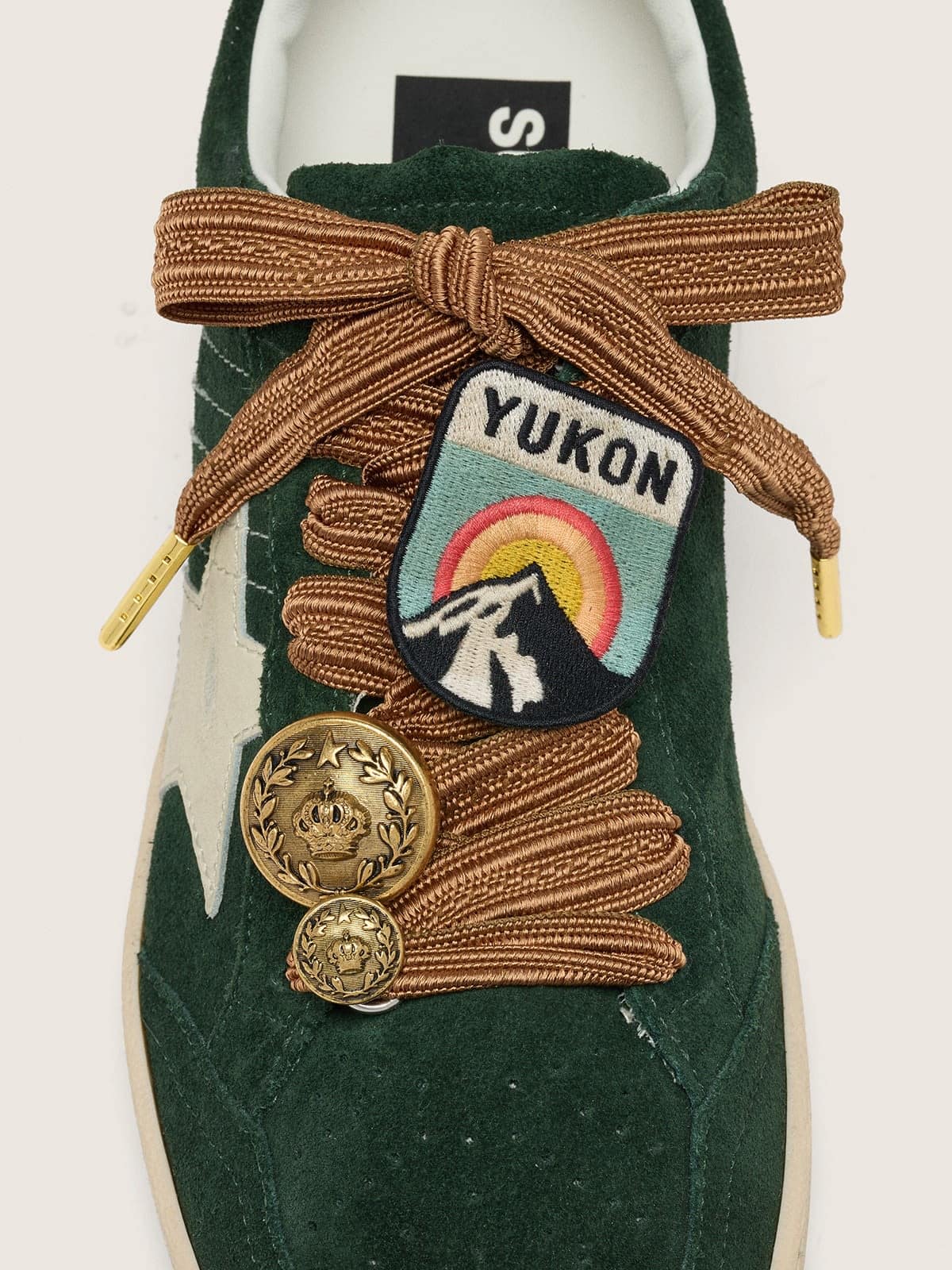 Skins burgundy and peach embroidered laces with patch and two charms - Golden Goose Women|Men
