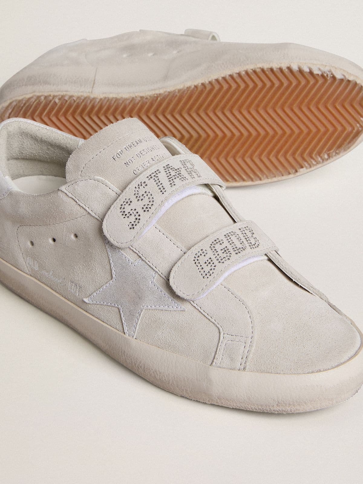Women's Old School in light gray suede with a leather star with micro-glitter - Golden Goose Women
