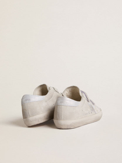 Women's Old School in light gray suede with a leather star with micro-glitter - Golden Goose Women