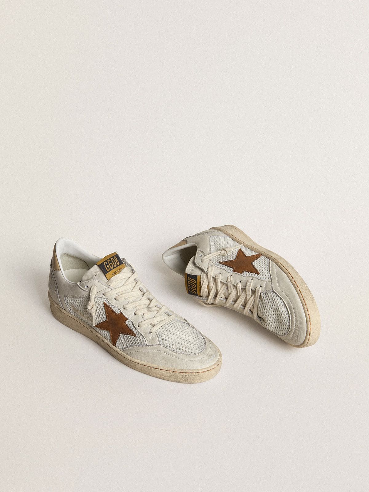Women's Ball Star in white nappa and mesh with tobacco-colored nubuck star and beige heel tab - Golden Goose Women