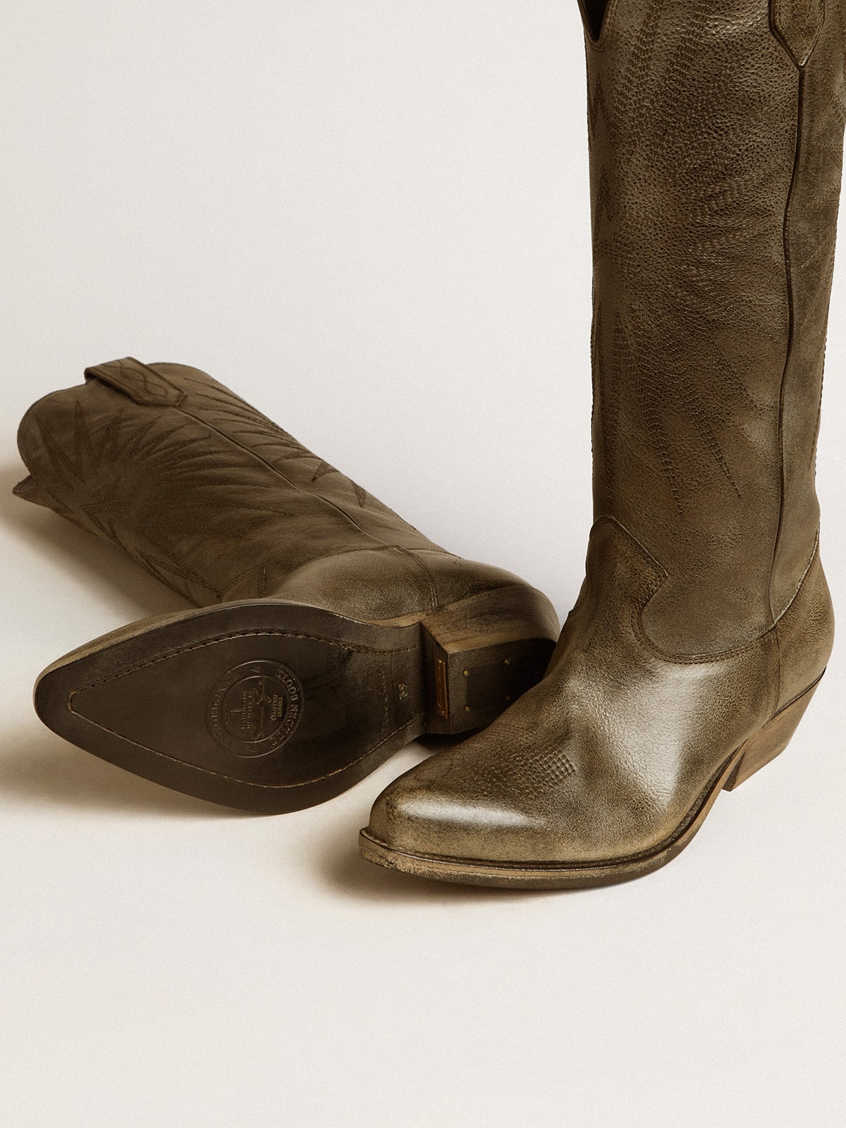Women's Wish Star boots in black leather with star embroidery - Golden Goose Women
