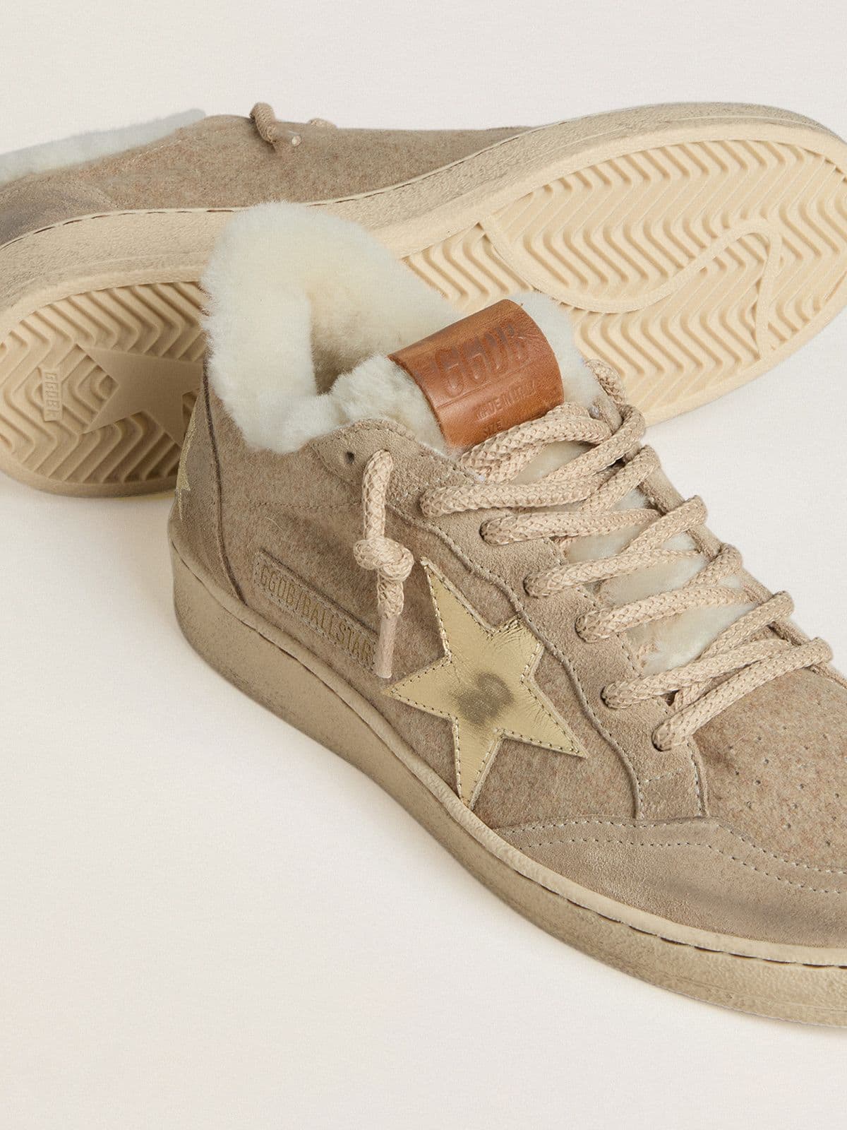 Women's Ball Star in wool with gold leather star and white shearling lining - Golden Goose Women
