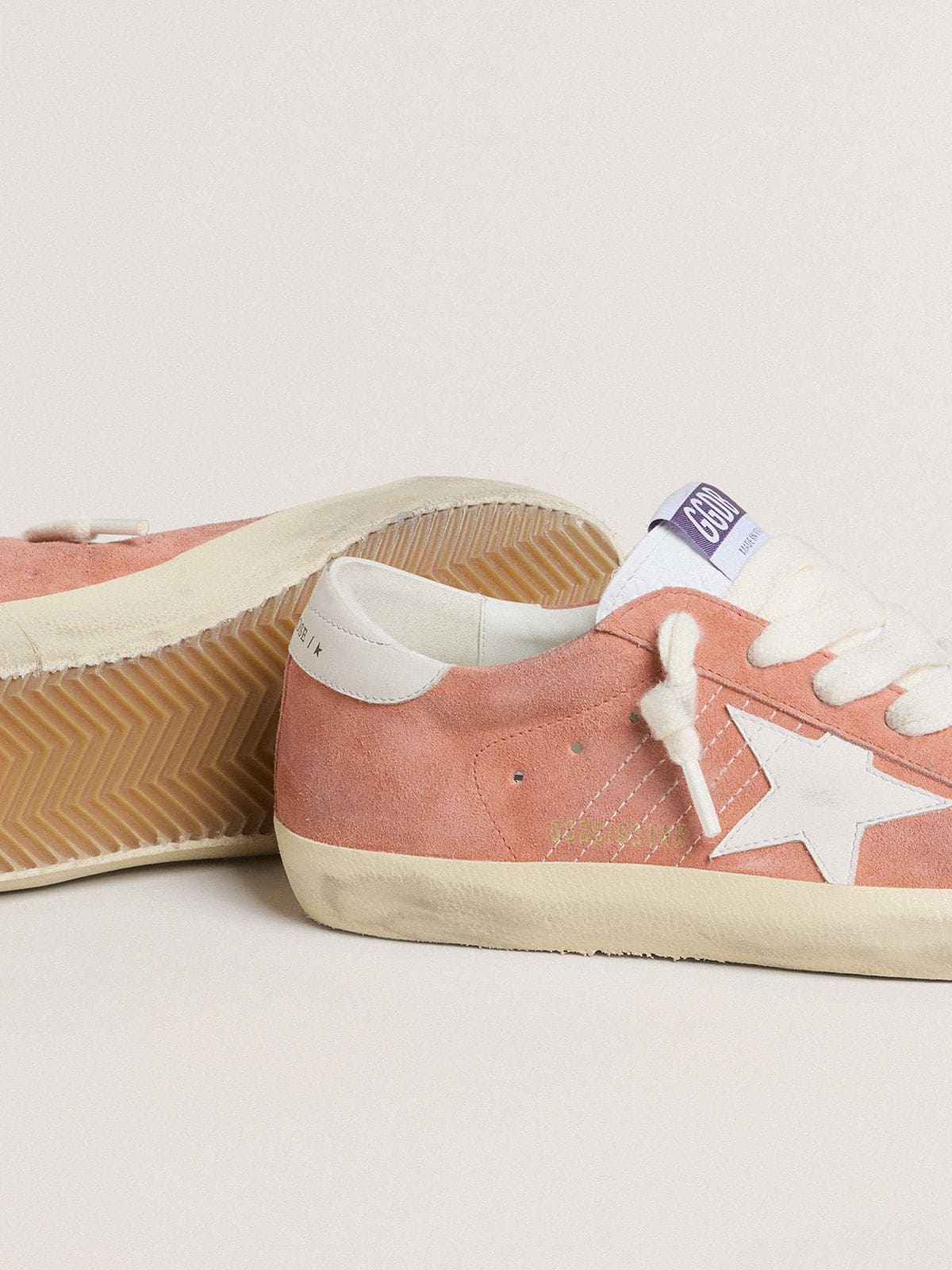 Women’s Super-Star in coral suede with white leather star and heel tab - Golden Goose Women