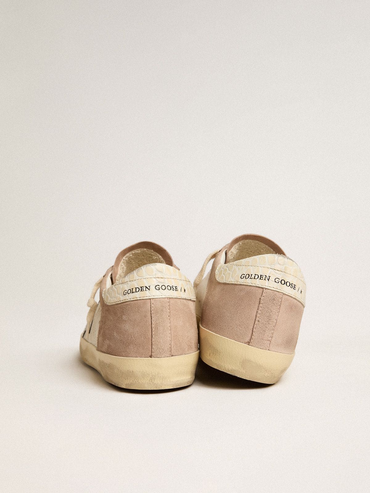 Women’s Super-Star sneakers in pink suede with silver metallic leather star - Golden Goose Women