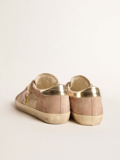 Woman's Super-Star in pale pink suede with suede star and platinum heel tab - Golden Goose Women