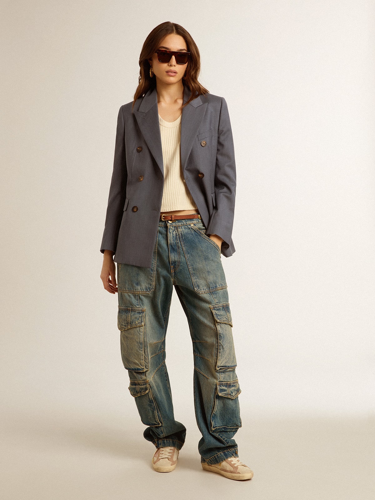 Woman's Super-Star in pale pink suede with suede star and platinum heel tab - Golden Goose Women