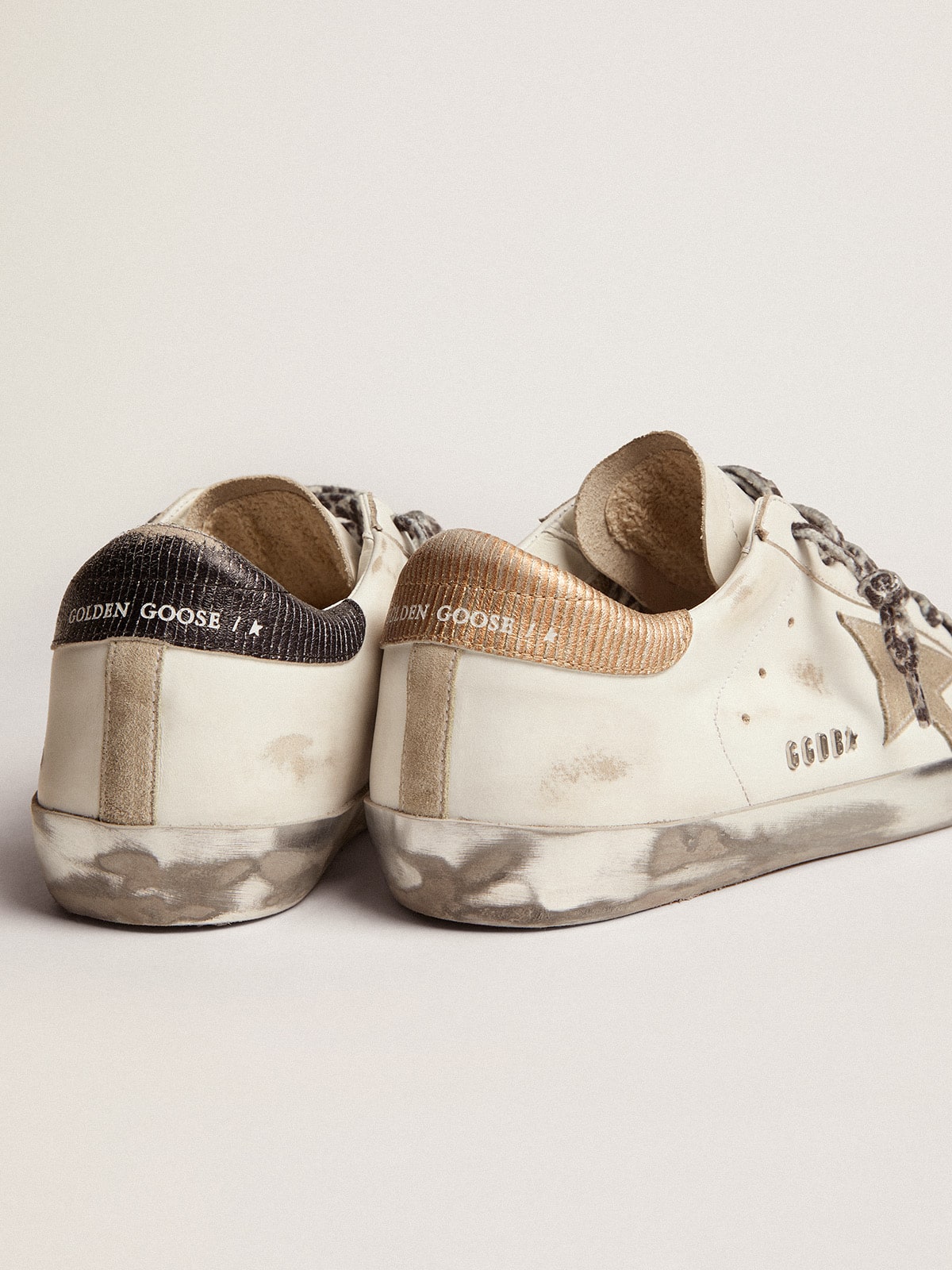 Women's Super-Star in white leather with gray suede star - Golden Goose Women