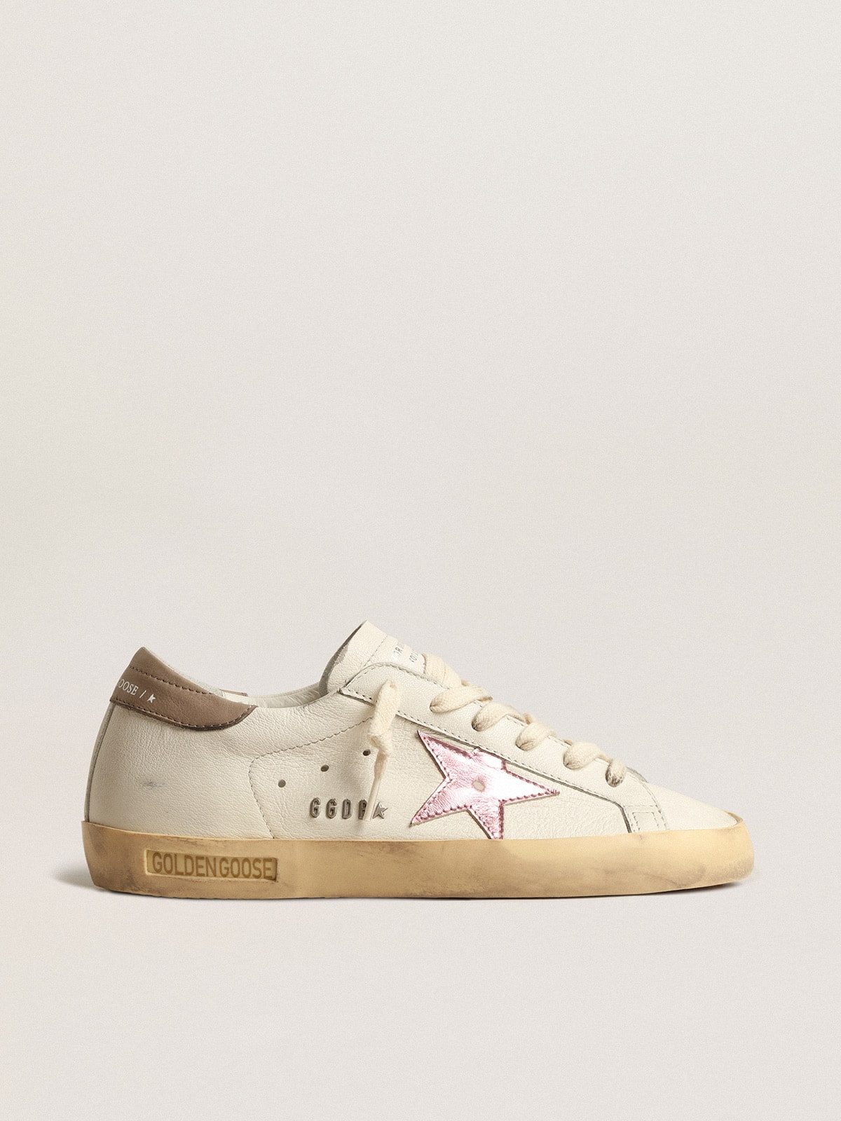 Women's Super-Star in white nappa with pink metallic leather star - Golden Goose Women