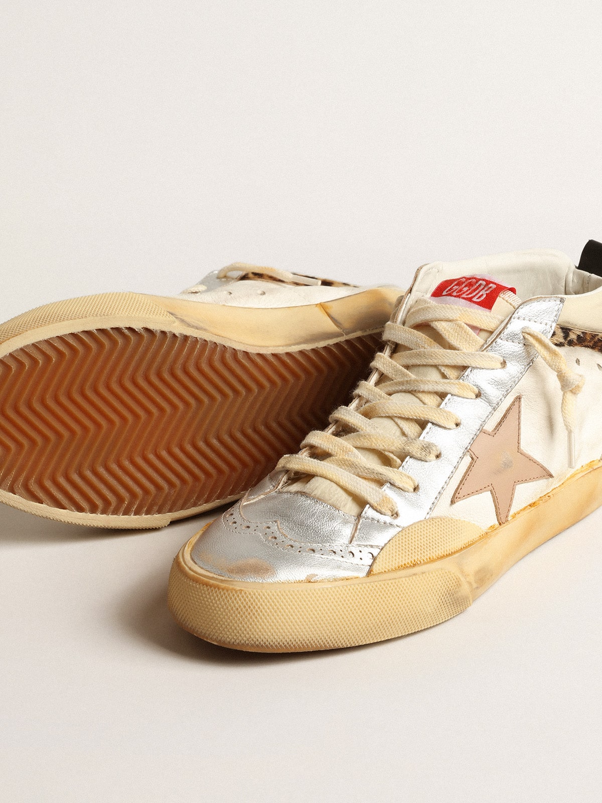 Mid Star LTD with silver metallic leather inserts and pink star - Golden Goose Women
