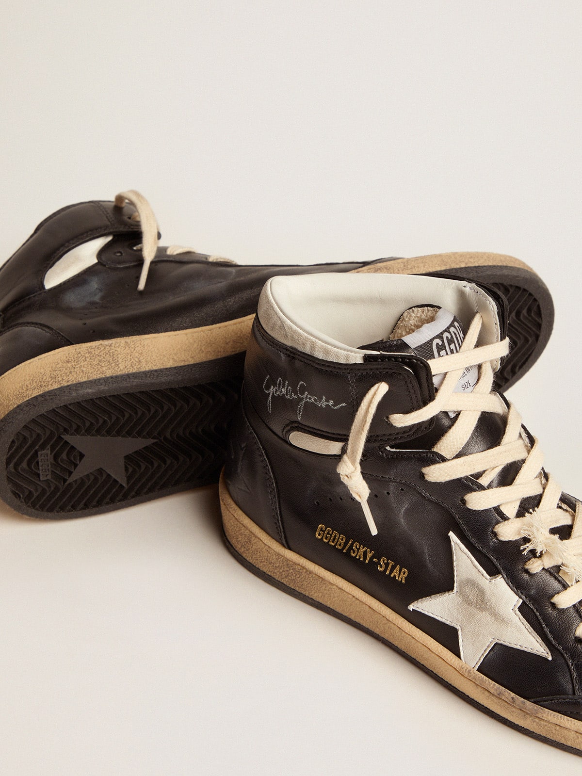 Women's Sky-Star in black nappa with white star - Golden Goose Women
