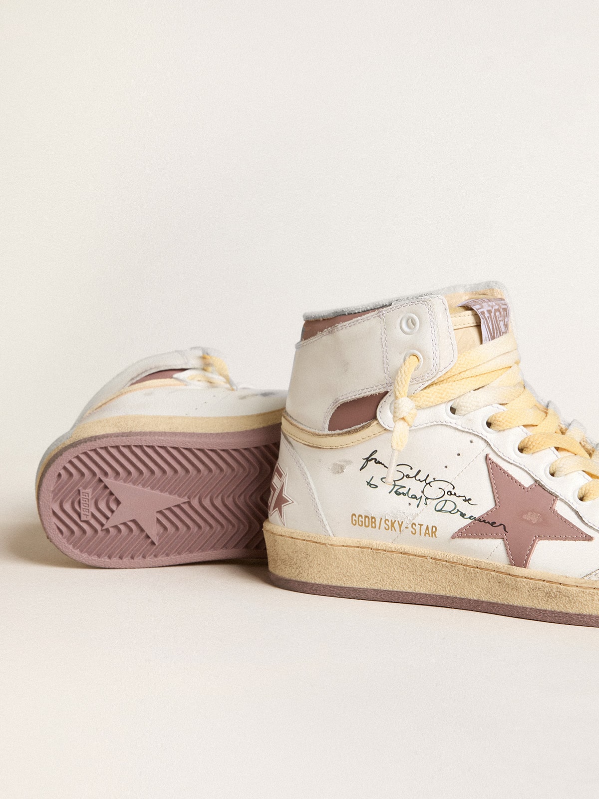 Sky-Star in white leather with pink leather star - Golden Goose Women