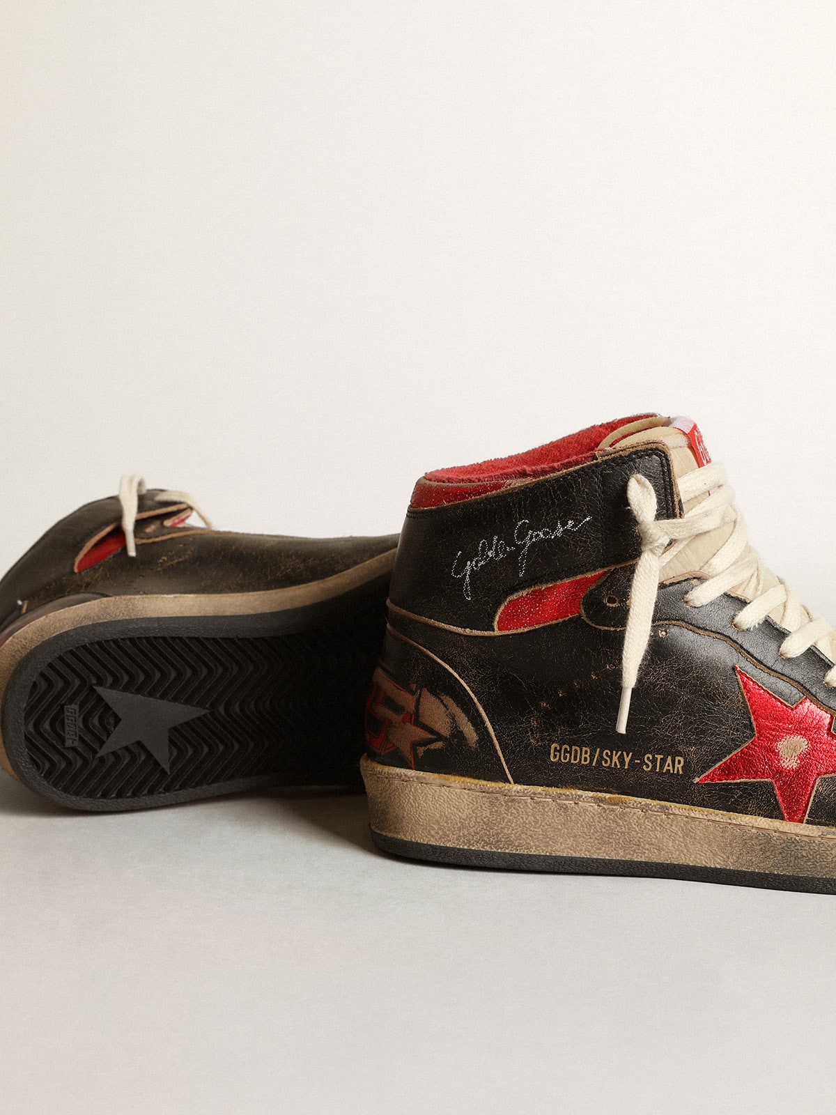 Women's Sky-Star in black glossy leather with red star - Golden Goose Women