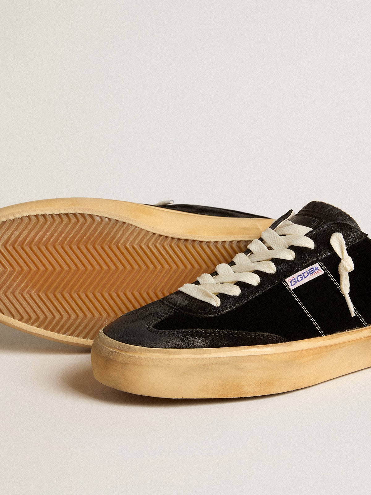 Soul Star in black velvet with white leather heel tab - Golden Goose Women