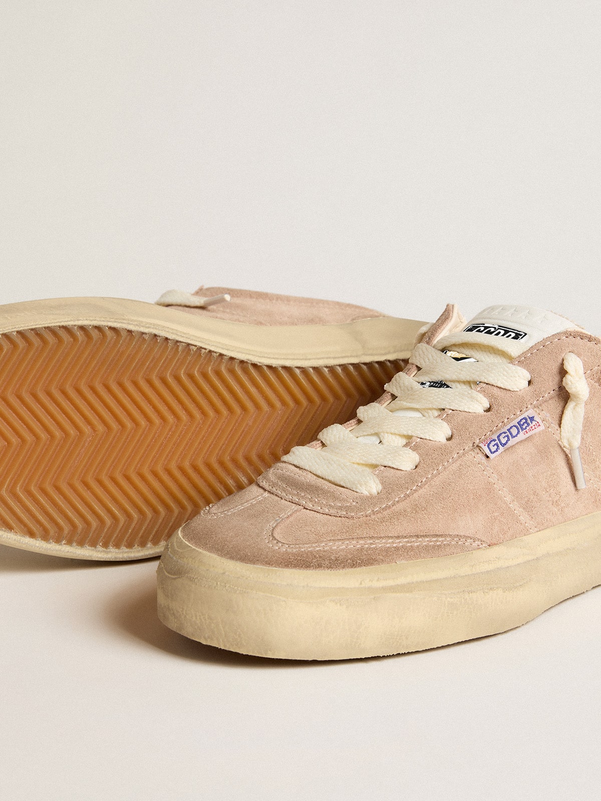 Women's Soul Star in pink suede with milk-white leather heel tab - Golden Goose Women