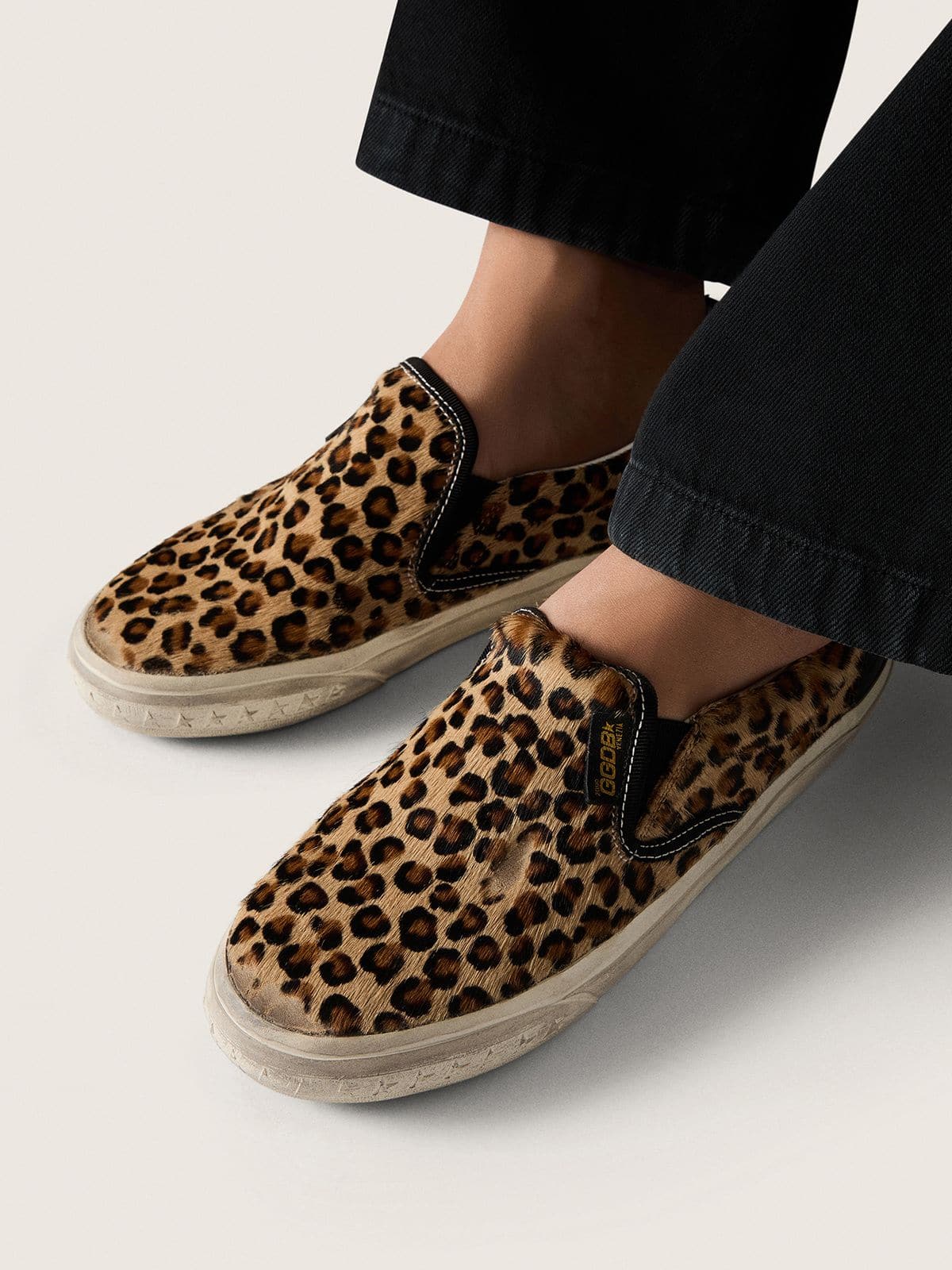 Women's VCE Penstar in leopard-print pony skin with black leather heel tab - Golden Goose Women