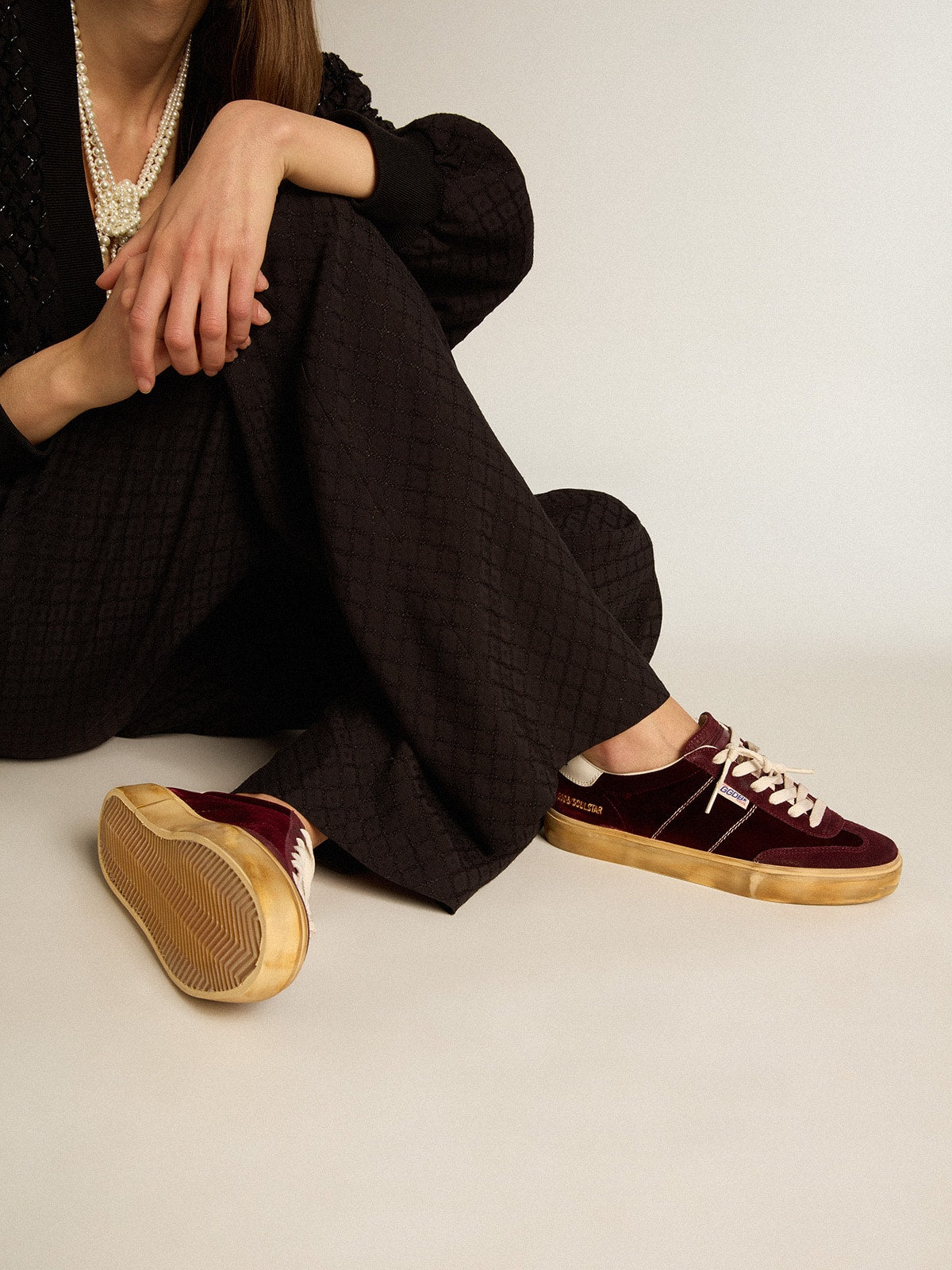 Soul Star in burgundy velvet with white leather heel tab - Golden Goose Women
