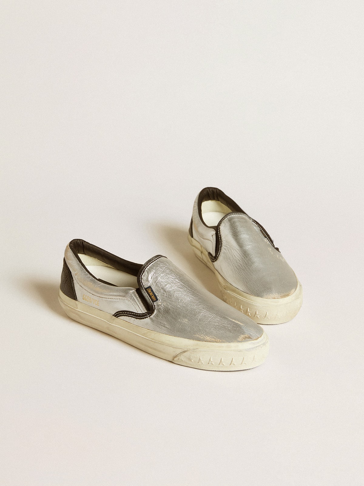 Women's VCE Penstar in metallic silver leather with black leather heel tab - Golden Goose Women