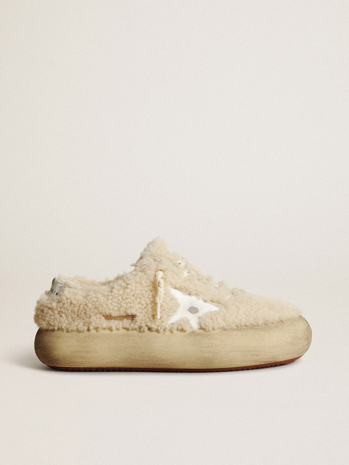 Women’s Space-Star shoes in beige shearling with white leather star and metallic leather heel tab - Golden Goose Women