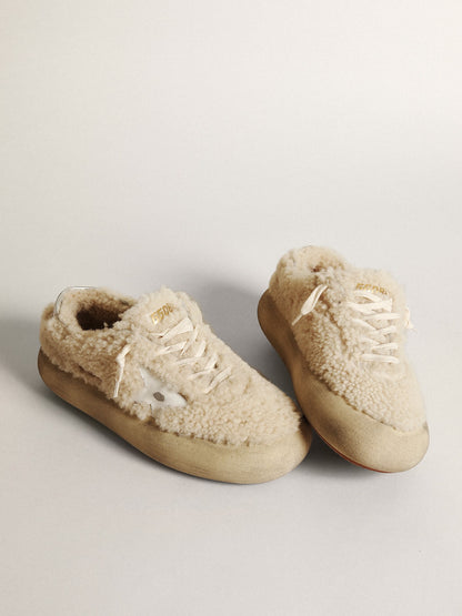 Women’s Space-Star shoes in beige shearling with white leather star and metallic leather heel tab - Golden Goose Women