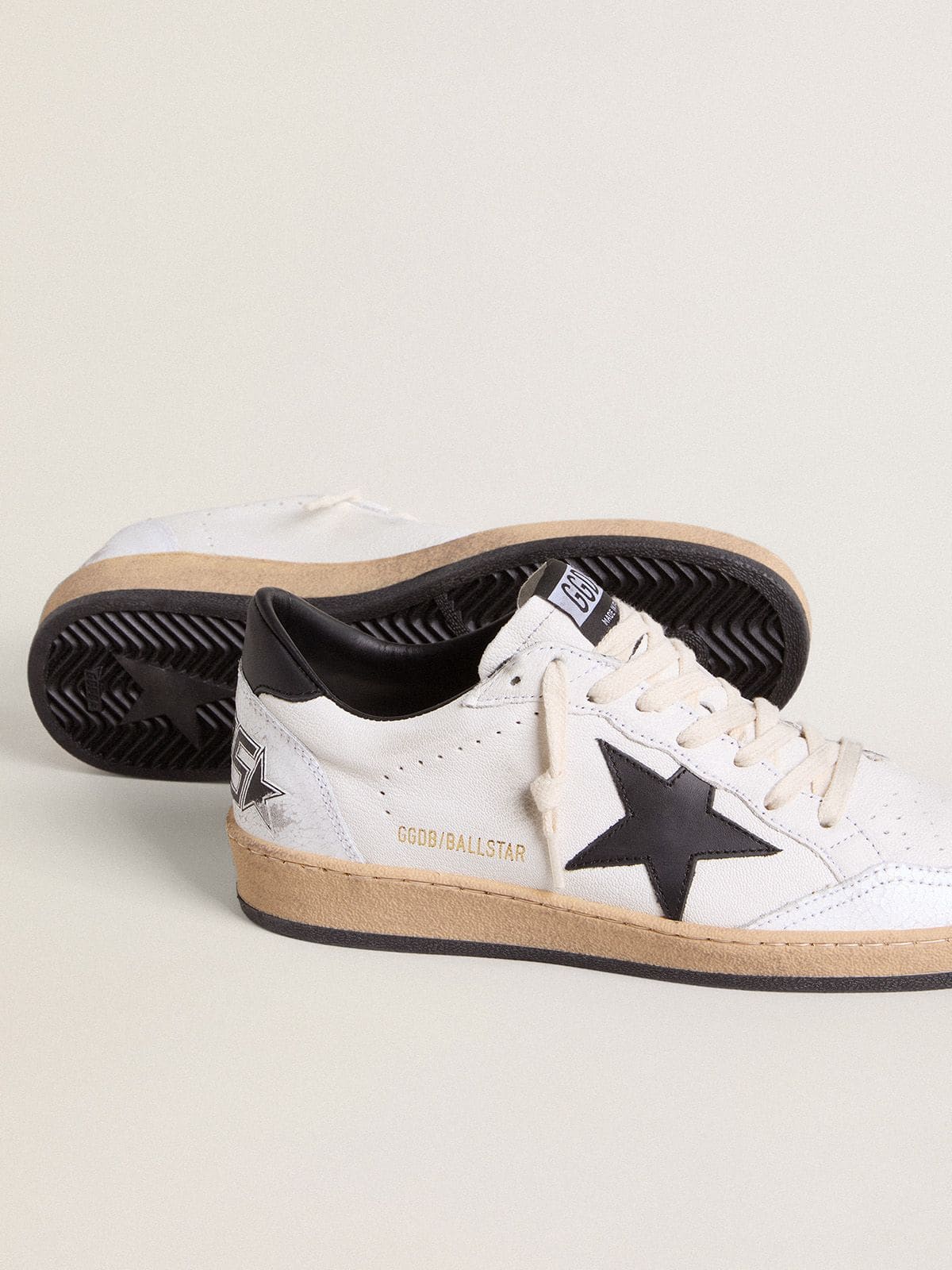 Women's Ball Star in nappa with black star and black heel tab - Golden Goose Women