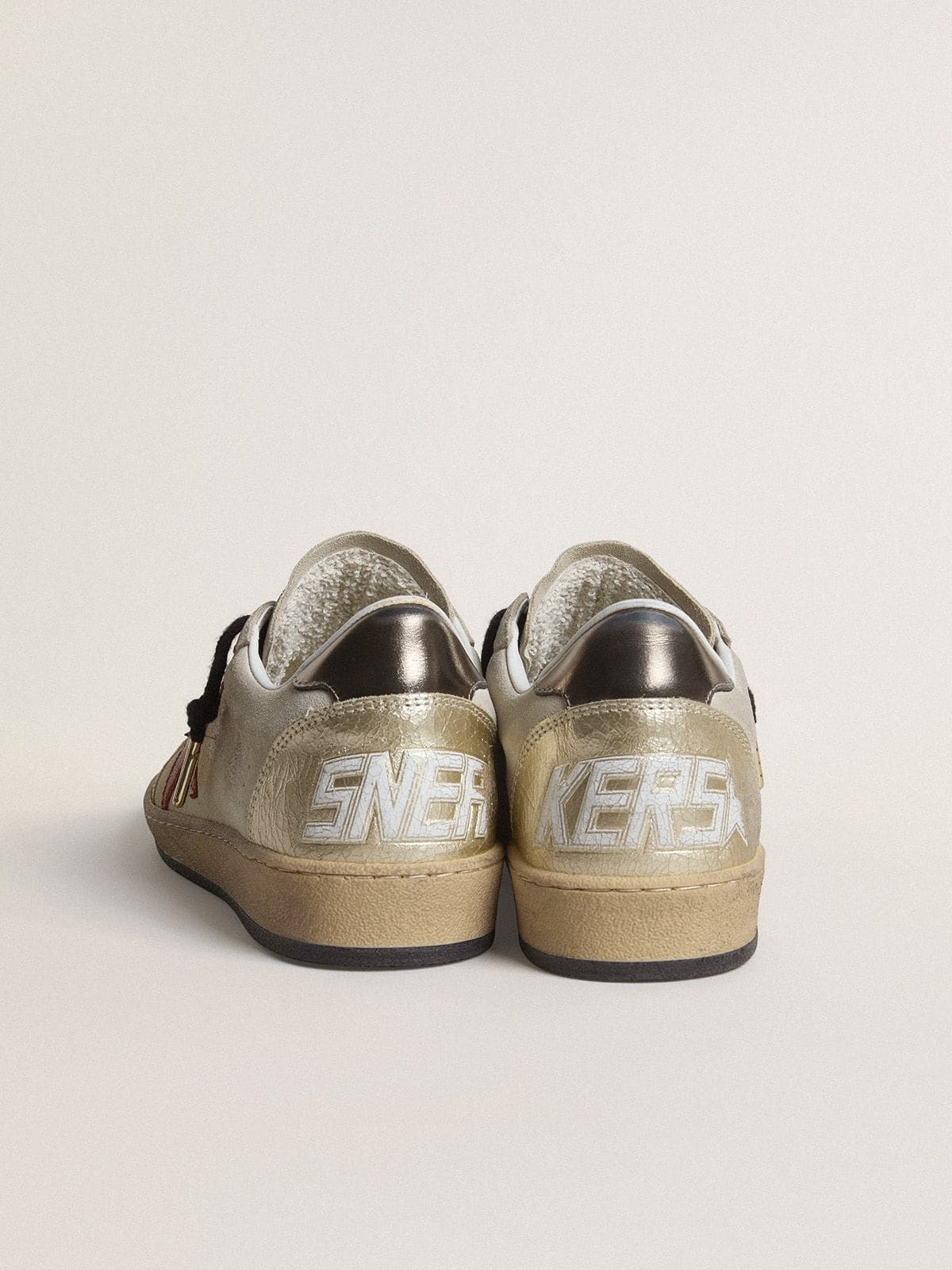 Ball Star in beige suede with red leather star and metallic bronze foiled leather heel tab - Golden Goose Women