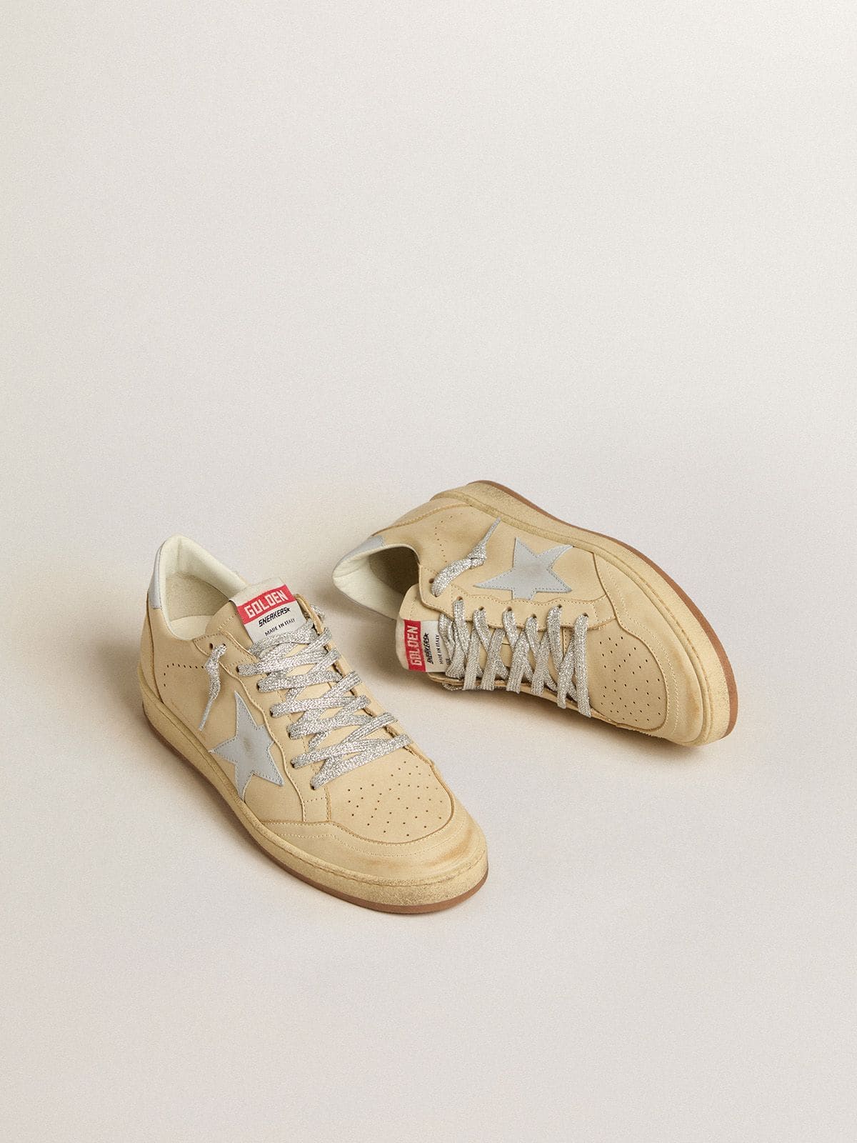 Women's Ball Star LTD in cream-colored leather with light gray leather star and heel tab - Golden Goose Women