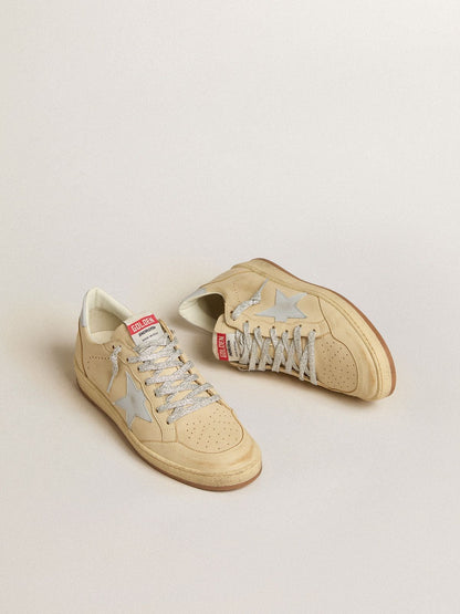 Women's Ball Star LTD in cream-colored leather with light gray leather star and heel tab - Golden Goose Women