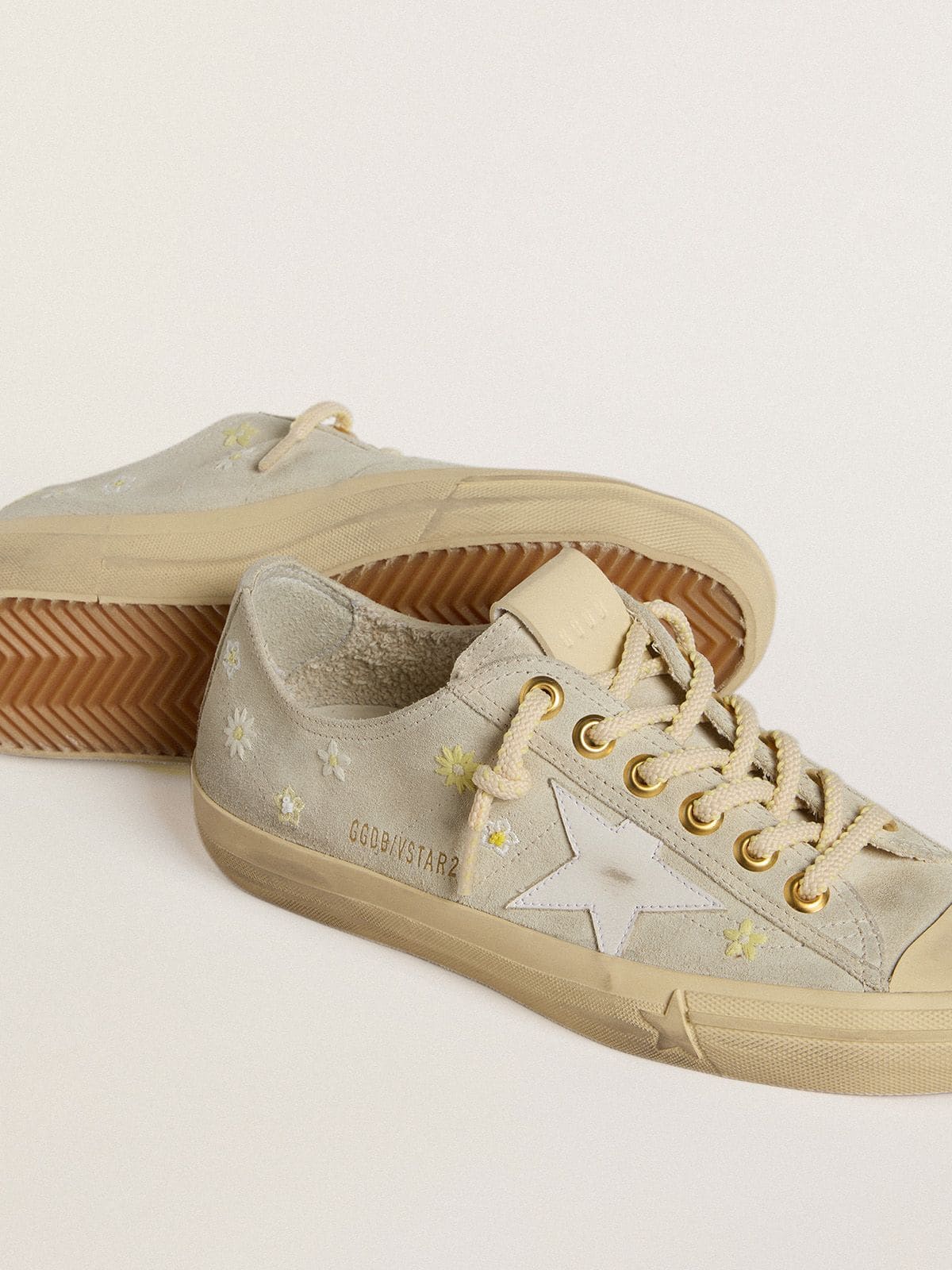 Women’s V-Star in ice-gray suede with white leather star and floral embroidery - Golden Goose Women