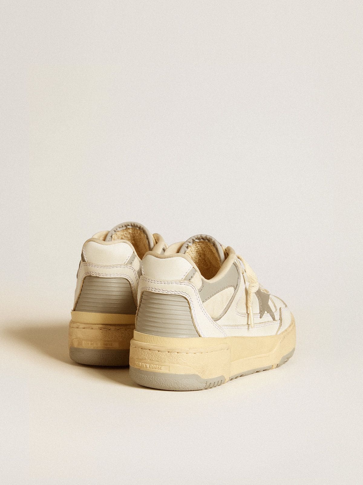 Women’s Forty2 with grey star and white leather heel tab - Golden Goose Women