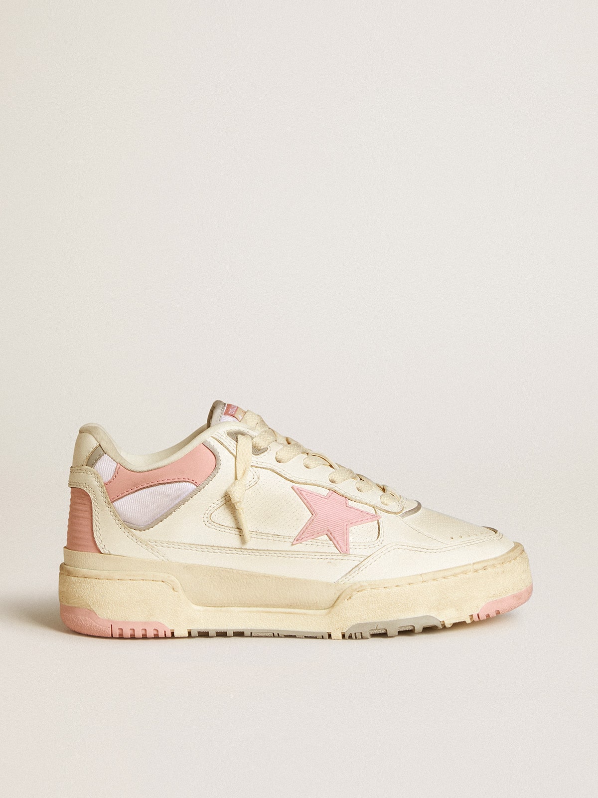 Women’s Forty2 with pink star and white leather heel tab - Golden Goose Women
