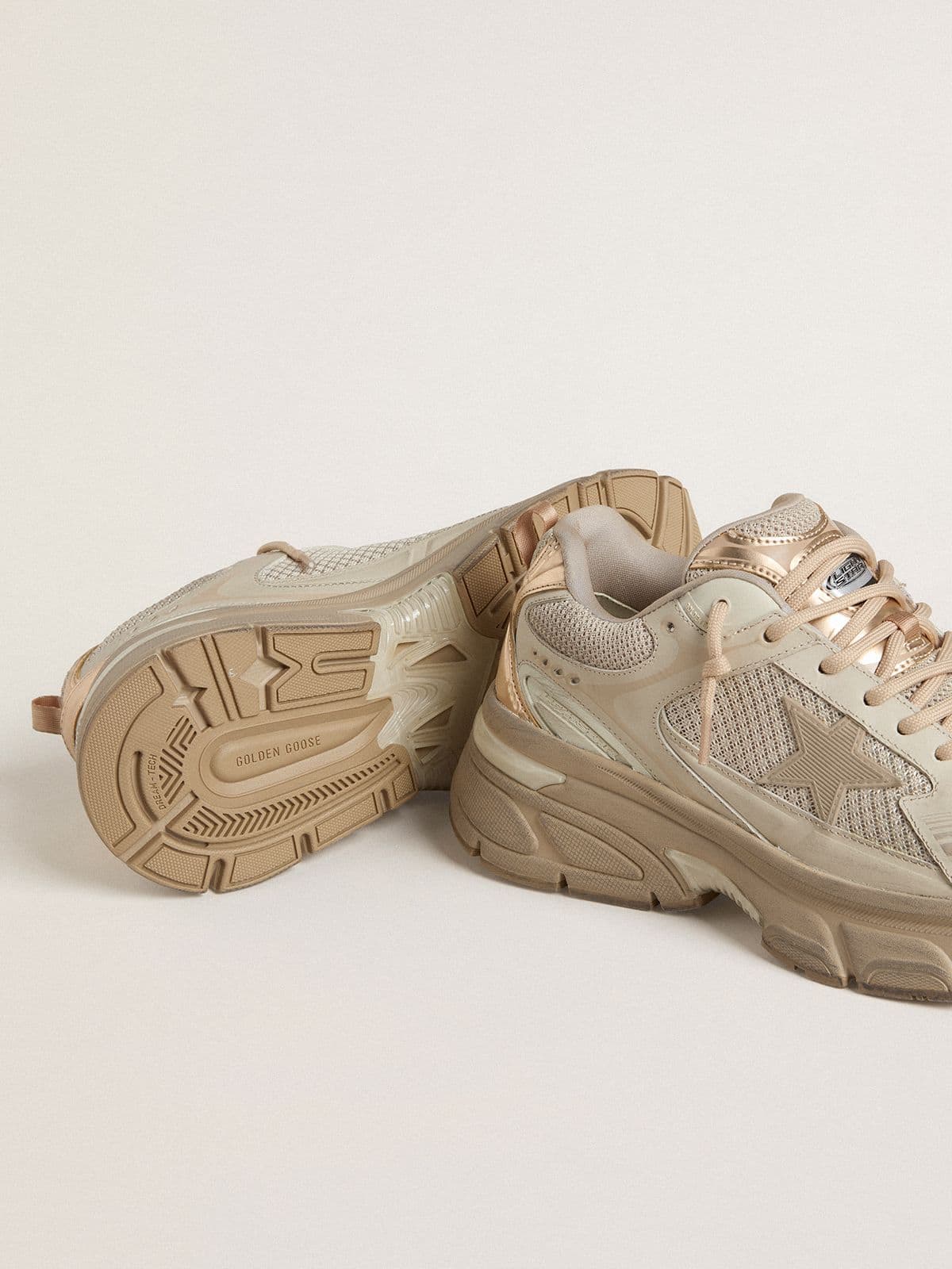 Women’s Lightstar in dove-gray leather and mesh with beige TPU star - Golden Goose Women