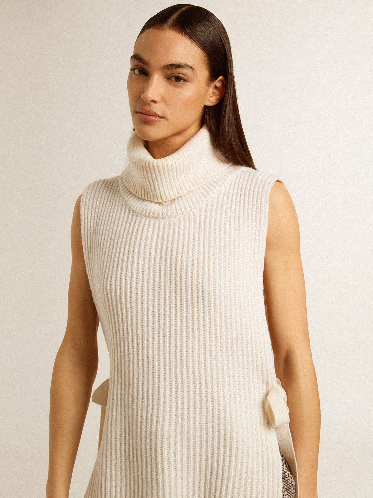 Unisex white high-neck sleeveless sweater in ribbed wool - Golden Goose Women|Men