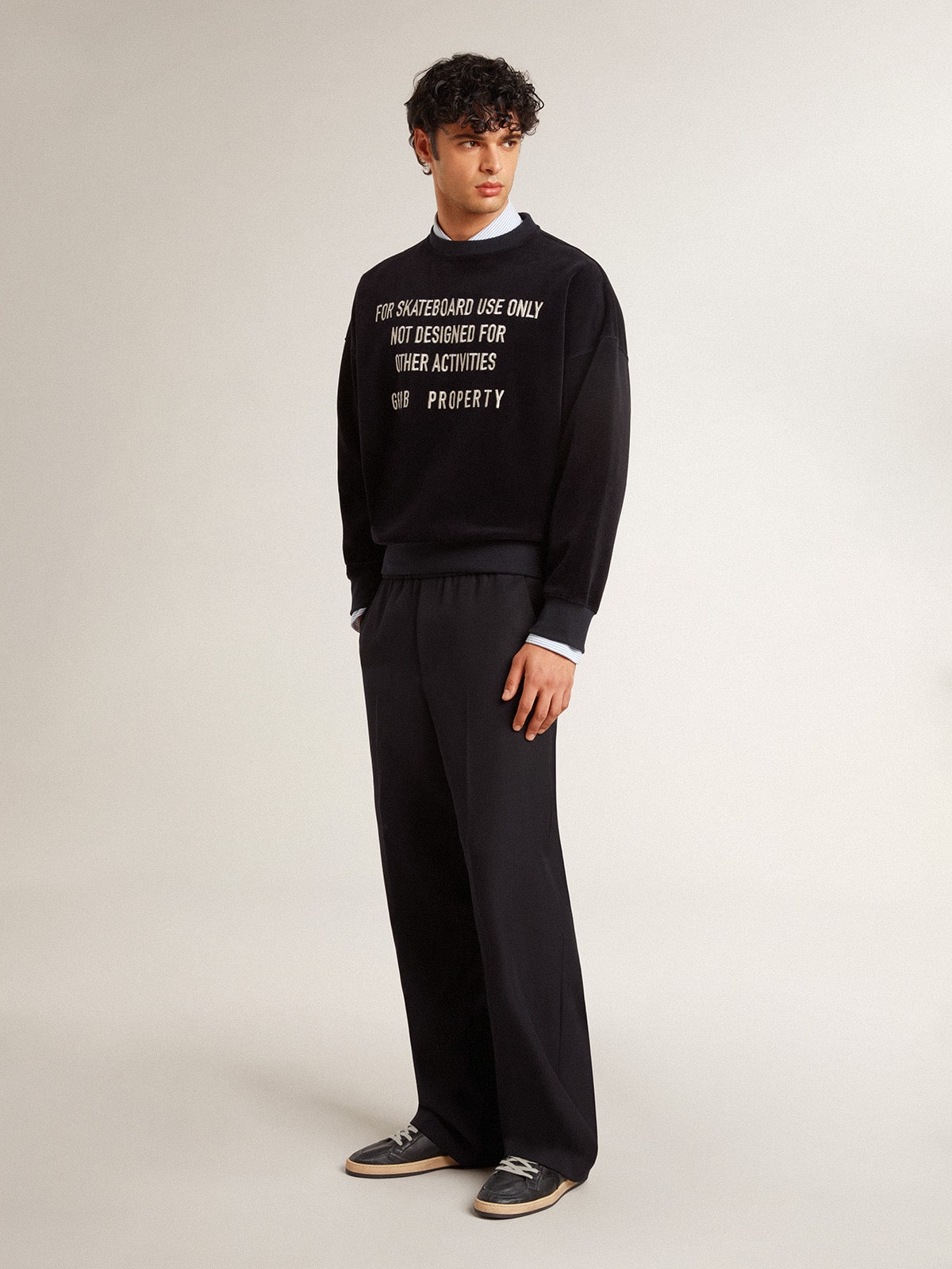 Black crew neck sweatshirt with embroidered lettering - Golden Goose Women|Men