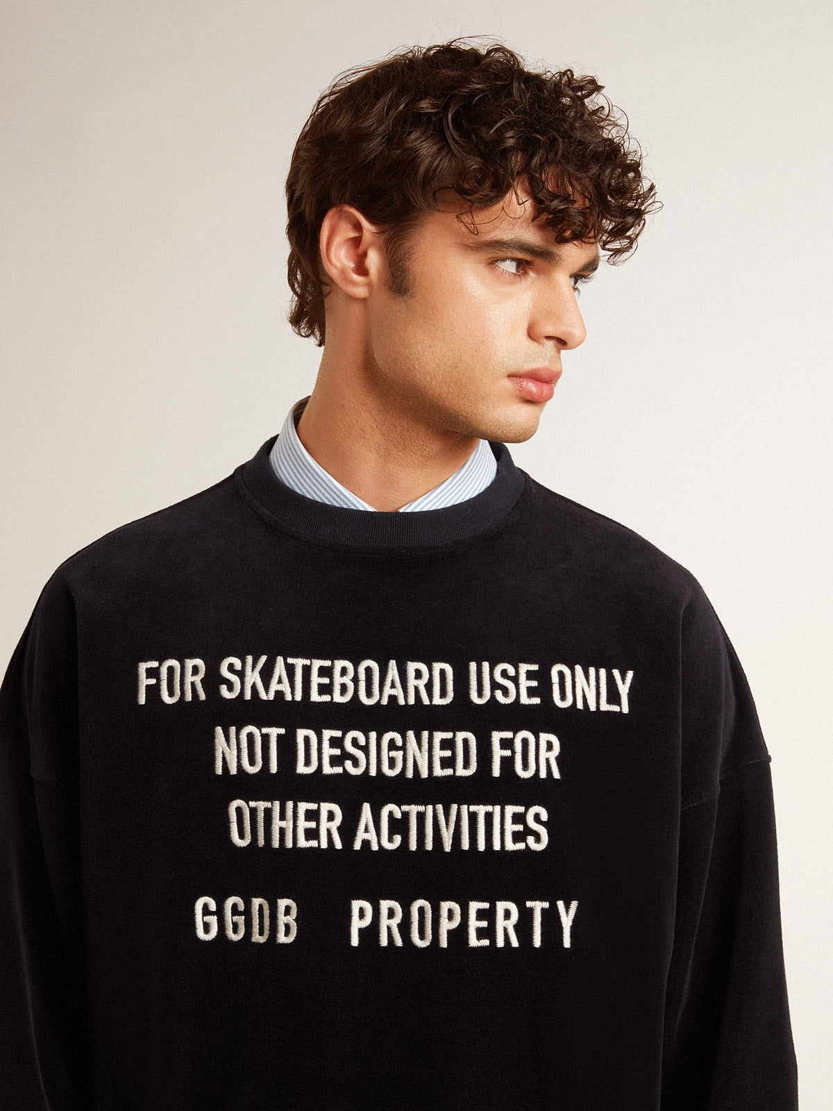 Black crew neck sweatshirt with embroidered lettering - Golden Goose Women|Men