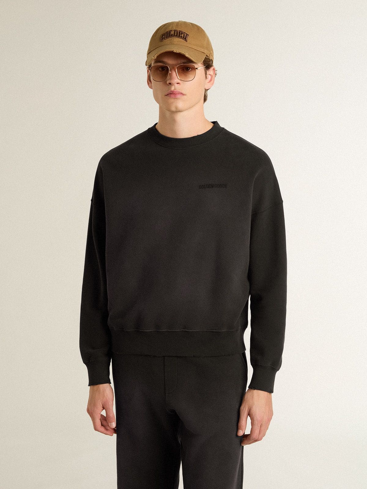 Unisex sweatshirt in worn black cotton with logo embroidery - Golden Goose Women|Men