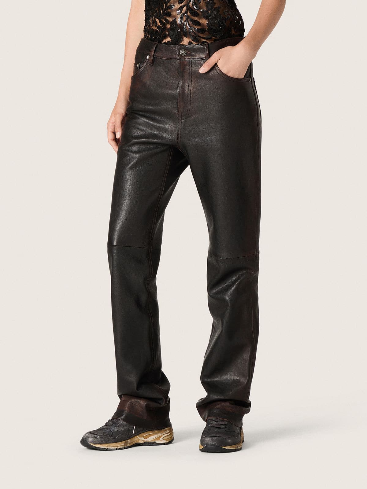 Women's pants in dark burgundy nappa with vintage finish - Golden Goose Women
