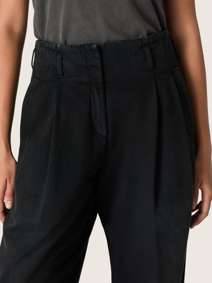 Women's pants in black cotton denim with a lived-in treatment - Golden Goose Women
