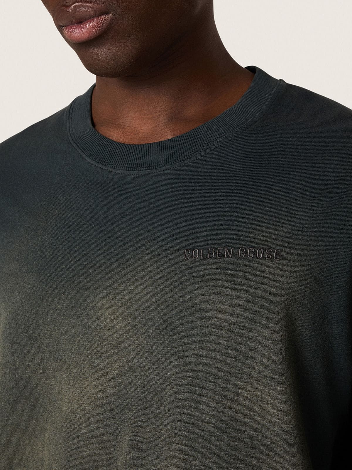 Unisex T-shirt in black cotton jersey with embroidered logo - Golden Goose Women|Men