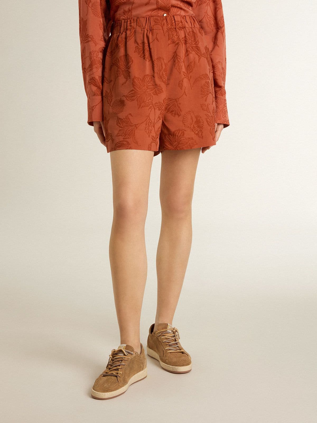 Women's shorts in brick-red jacquard with marine floral pattern - Golden Goose Women