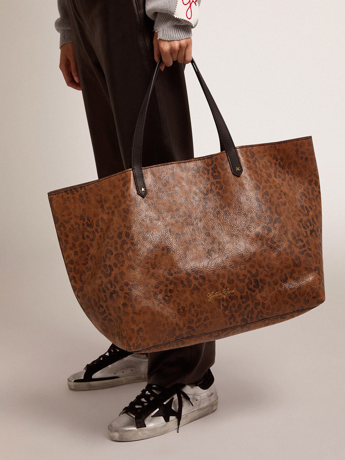 Pasadena Bag in hammered leather with leopard print and contrasting black handles - Golden Goose Women