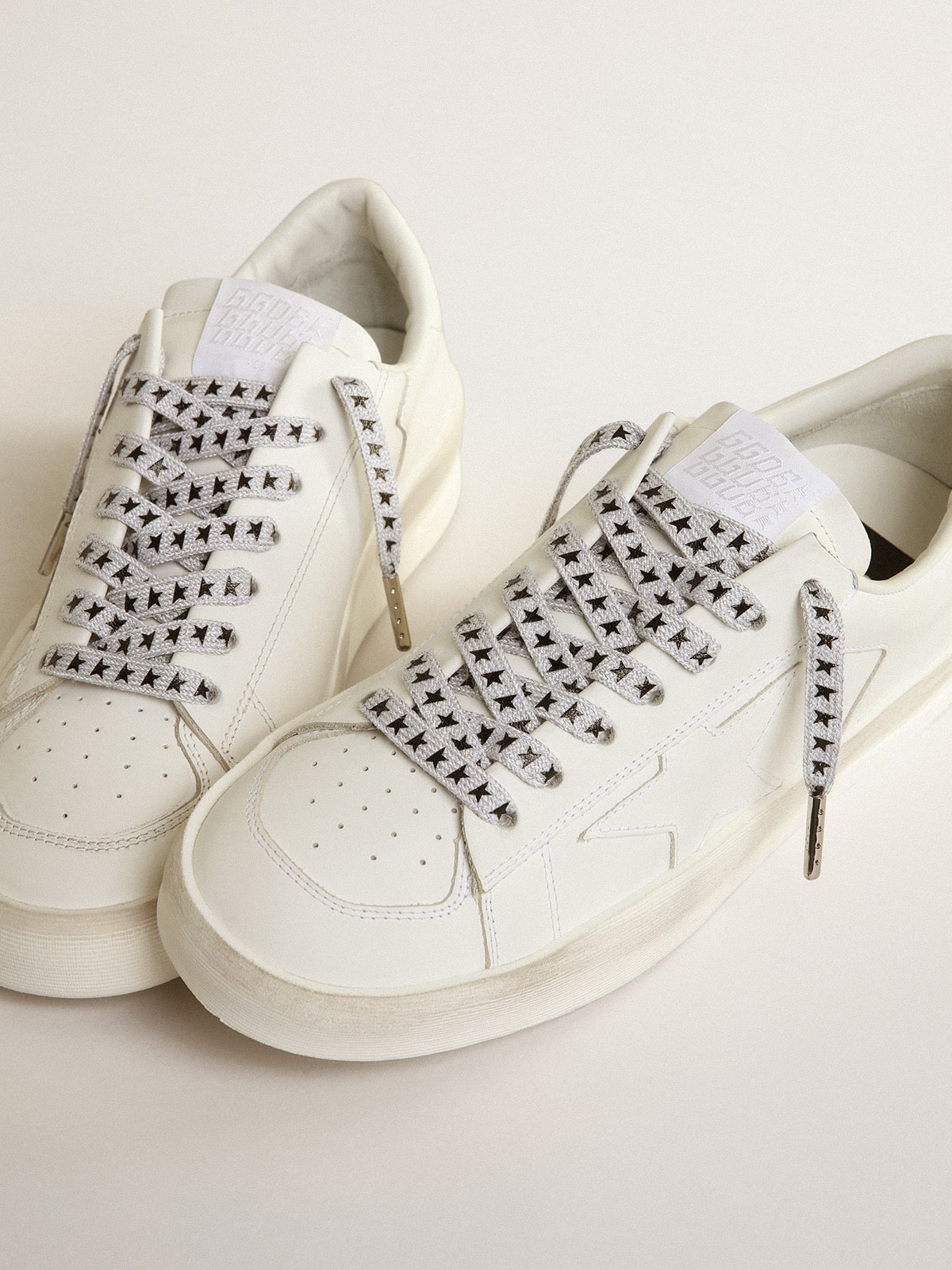 Ice-gray cotton laces with contrasting black stars - Golden Goose Women|Men