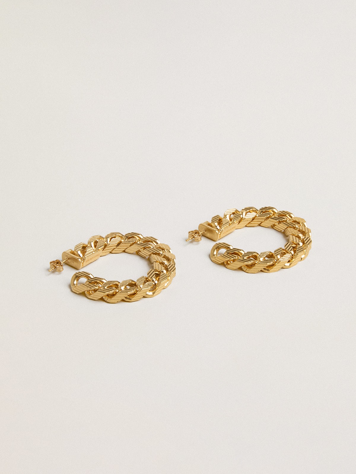 Chain hoop earrings with antique gold colored braided links - Golden Goose Women