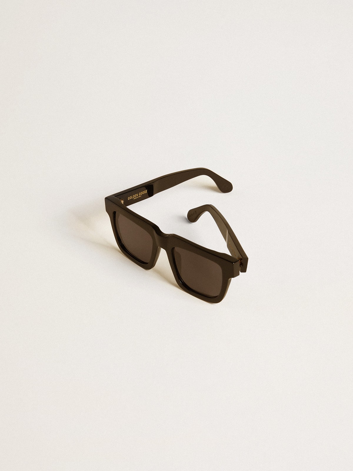 Square-style Jamie sunglasses with black frame and gold logo - Golden Goose Women|Men