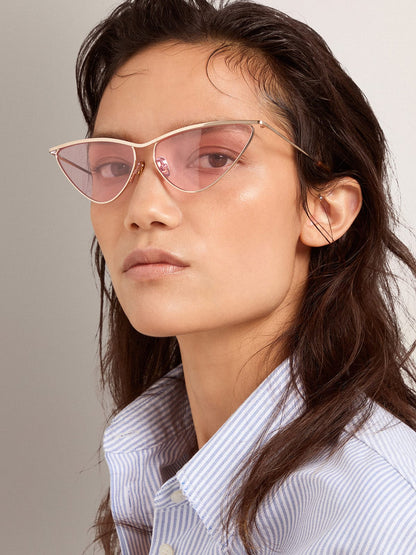 Sunframe cat-eye style with pink frame and lenses - Golden Goose Women|Men